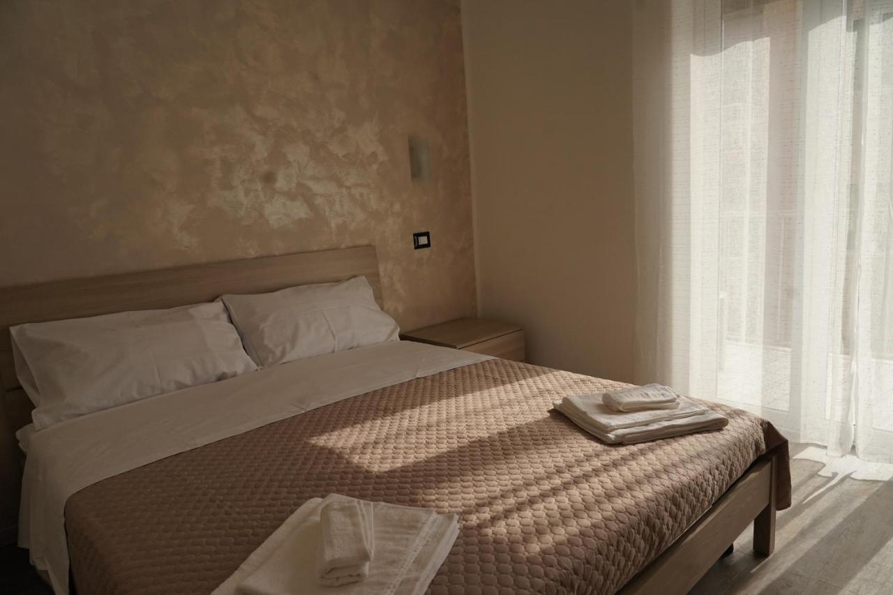 La Residenza Di Adamo Bed & Breakfast Syracuse ภายนอก รูปภาพ