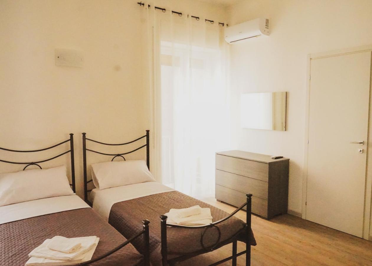 La Residenza Di Adamo Bed & Breakfast Syracuse ภายนอก รูปภาพ